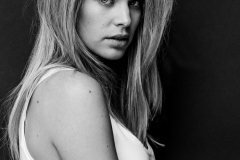 Modell Ashley Heller fotografiert von Oliver Look
